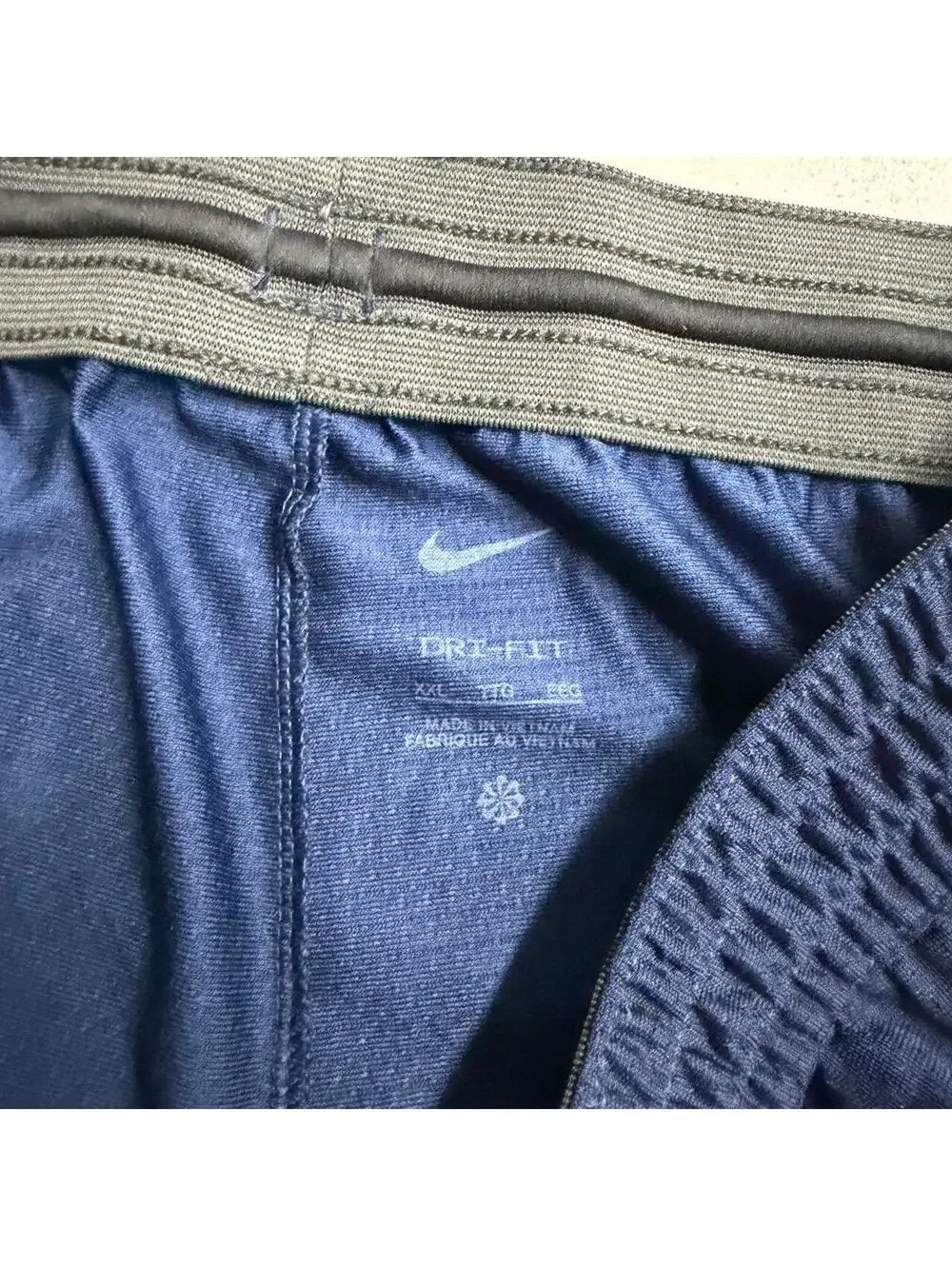 2000s Men's Nike Basketball Baggy Navy Black Athletic Training Shorts Sized XXL